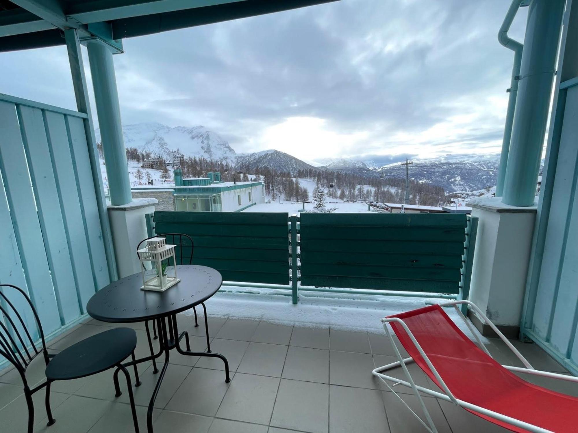 Attico Villaggio Olimpico Sestriere Exterior photo