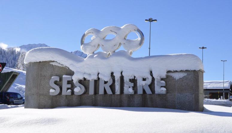 Attico Villaggio Olimpico Sestriere Exterior photo